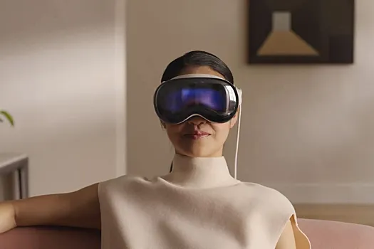 В шлем смешанной реальности Apple Vision Pro добавили русский язык
